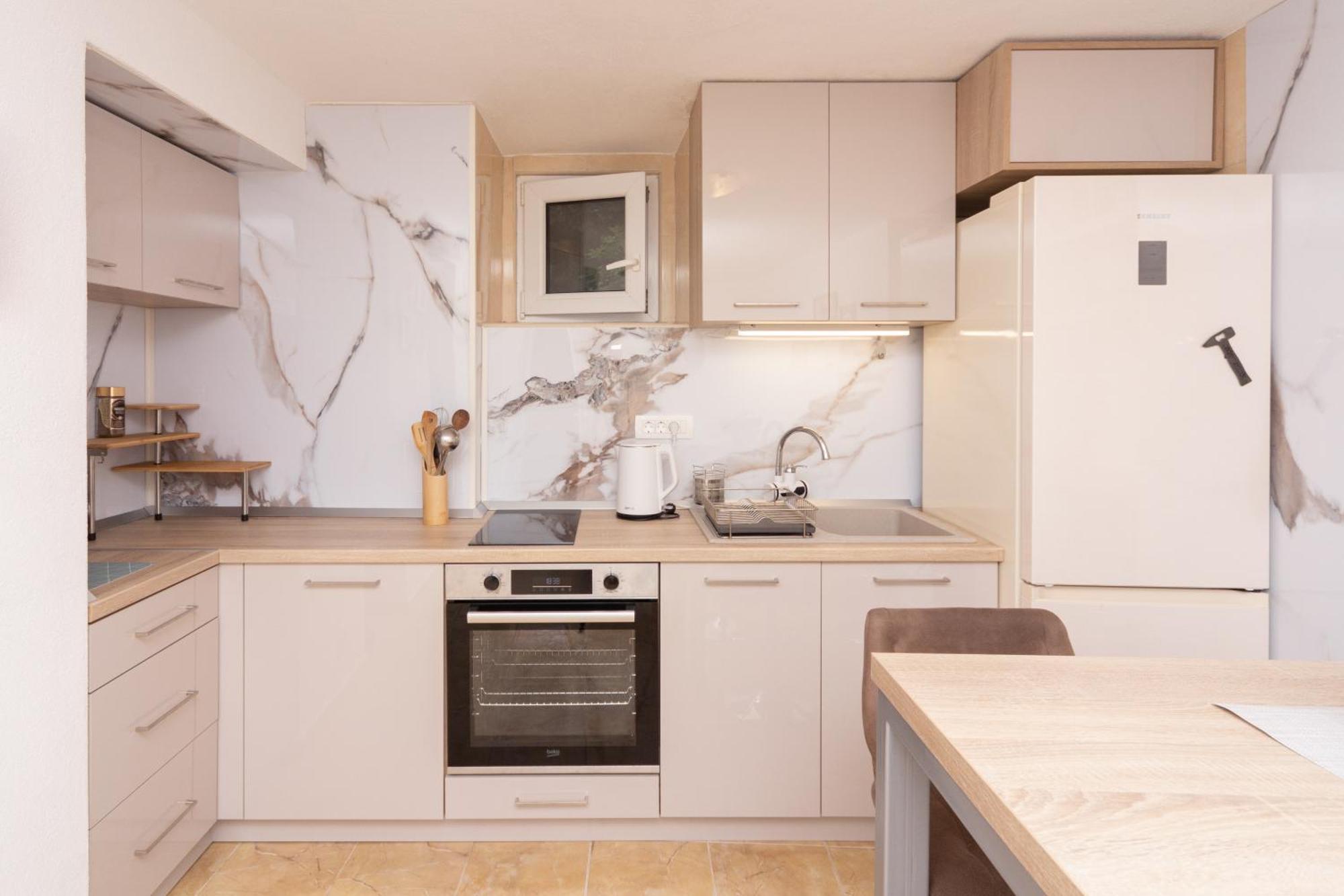 Stone Beach Apartments Pržno Exterior foto